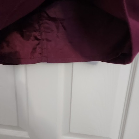LOFT Women's Burgundy A-Line Mini Skirt Size 6 Pockets Gold Hardware Zipper E40 - Picture 6 of 8